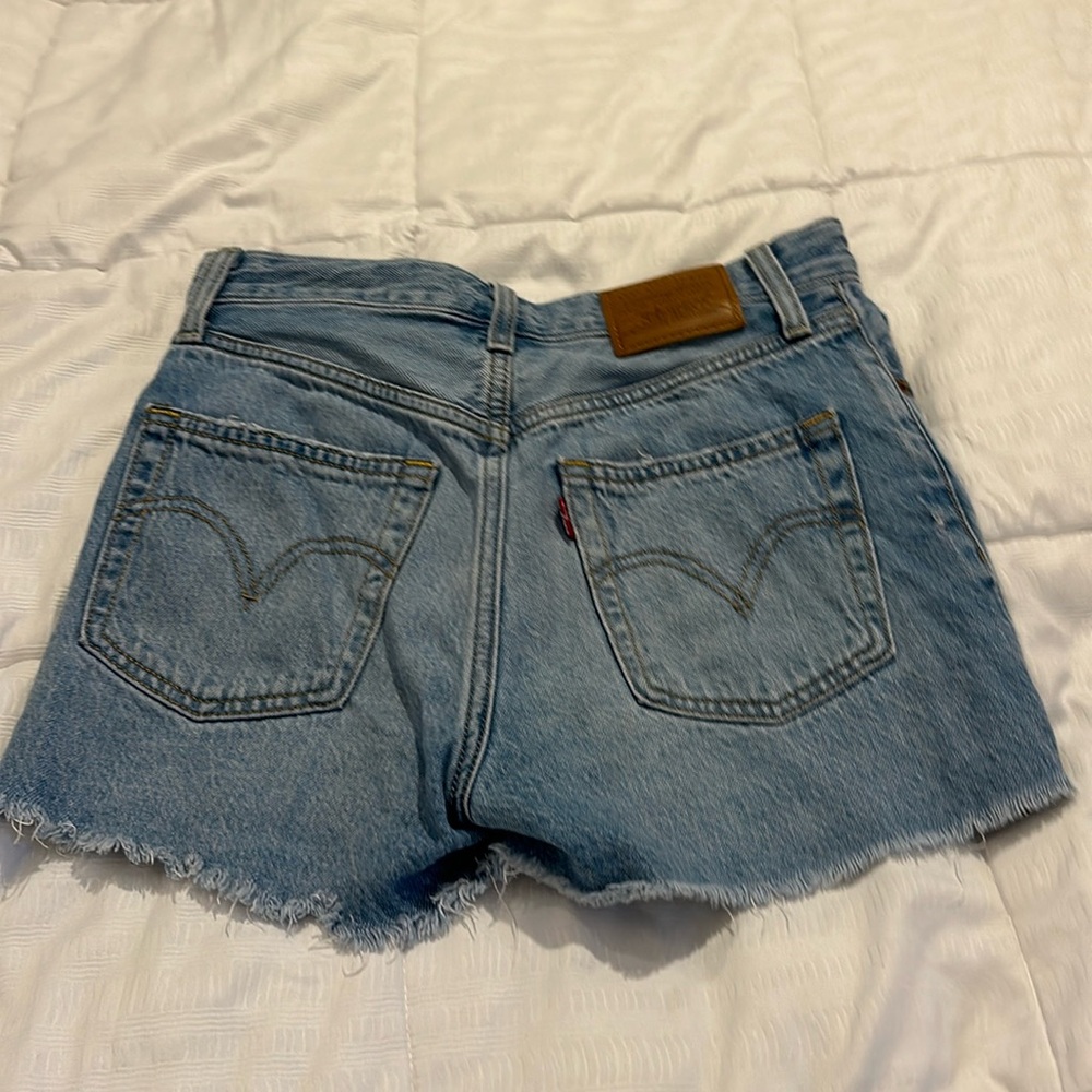 Levi’s Ribcage Shorts, Size: 25